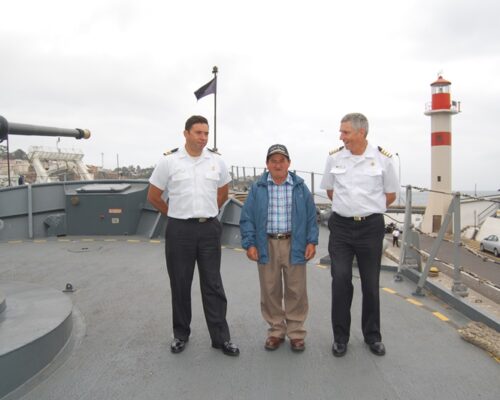 VISITA-FRAGATA-RIVEROS-21