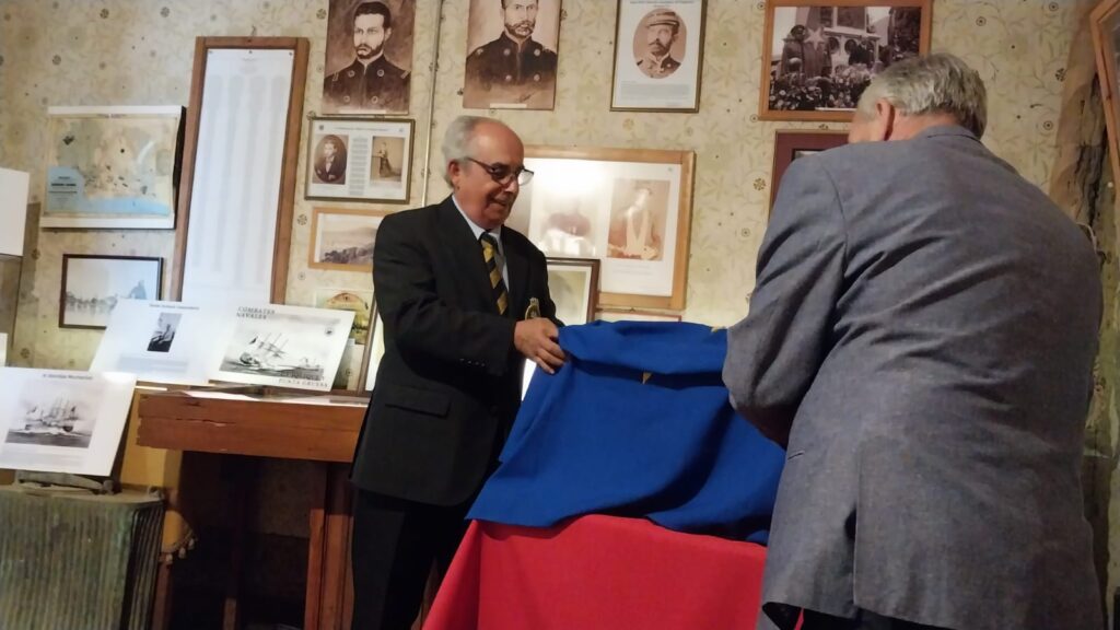 23c3b16c-9c37-4a49-be1f-0214b2949bba